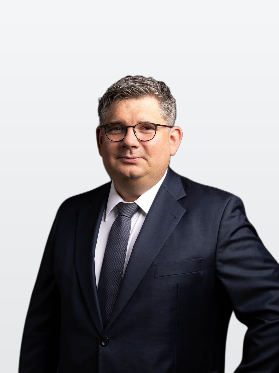Porträt Dr. Sebastian Prügel